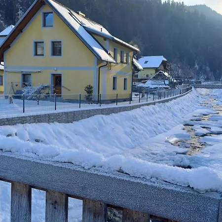 Haus Am Bach In Oblarn